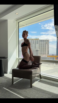 Подглядываю за большой черный член