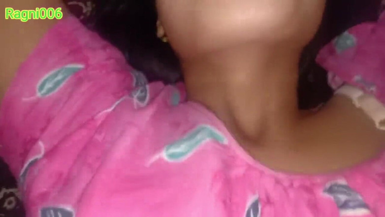 Sandeep09: Индийская домохозяйка раком жестко трахается с Ragni Bhabhi