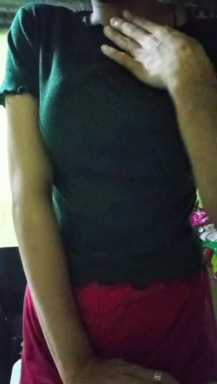 Silver_Worm: 젖어 있는 인도 소녀 핫한 롤플레이