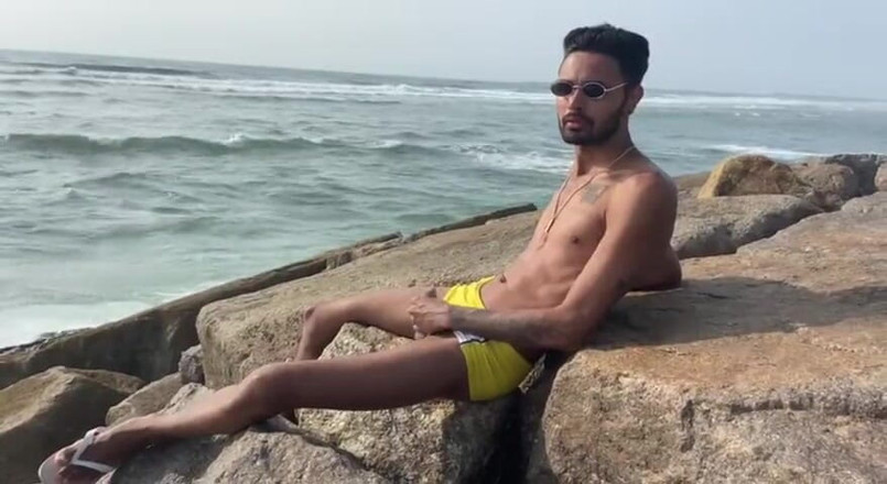 arabeputo: Magrelo do Pau Grande Punheta समुद्र तट पर