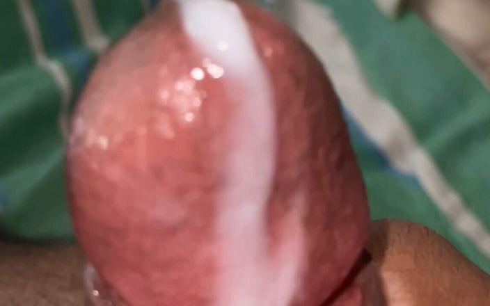 hornyhotsexycouple: Chồng làm một bộ sưu tập bắn tinh một lần...