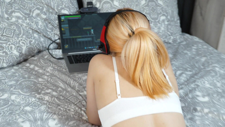 LoveHomePorn: 我得操我非常饥渴的老师