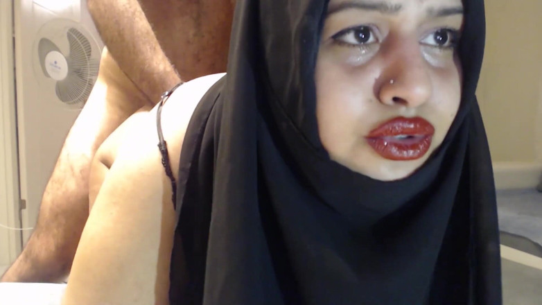 Evelyn Butt: Grov överraskning anal med en gift hijabkvinna!