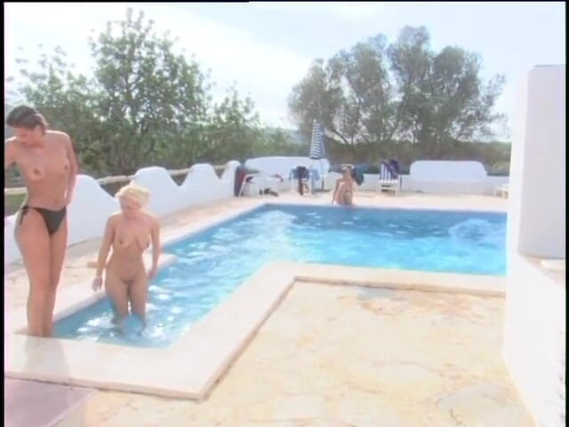 Naughty Girls: Hot MILFs in swimming pool