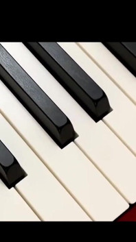 Playing Piano with M'dick