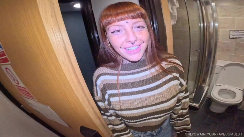 Yourfavecumslut: Piss hungrige hure wird als toilette benutzt