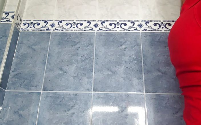 SENSESEX: Enfermera hermanastra filmada en el baño y