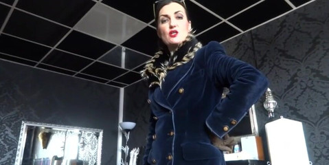 Lady Victoria Valente: 私の乗馬ブーツの男の子に兼して、私のために泣き言を言う!
