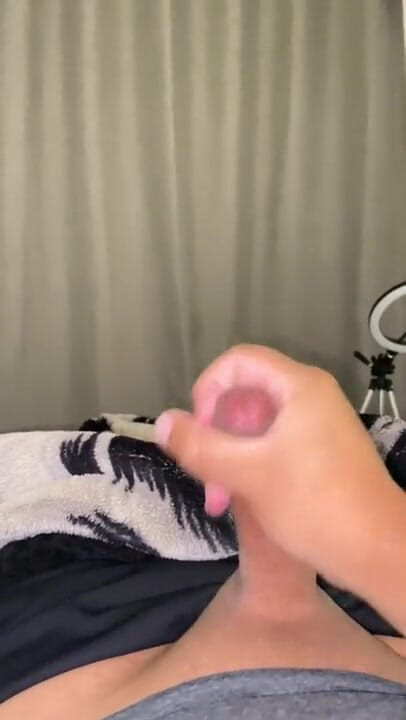 Dylan Ford: Gêmea brasileira adora gozar antes de ir para a cama |...