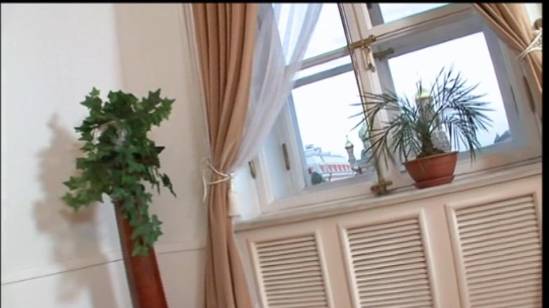 Heatwave Porn: Bunică vitregă dolofană se dezbracă și seduce un bunică vitreg mult...