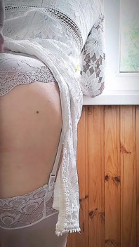 Bir sabah iki yabancıdan iki döl! Sonya'nın doldurulması&amp;#039; kiralık bir dairede delik.