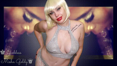 Goddess Misha Goldy: 你会在群交派对的聚光灯下！