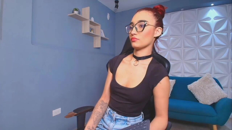 Lia Wood: Una Mañana Sin Mi Pareja Y Quiero Que Me Folles,...