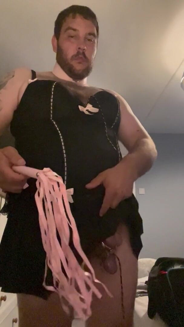 Shaun Cbt: Kutas i piłka z wtyczką Butt i Sissyfication Crossdressing Zaciski...