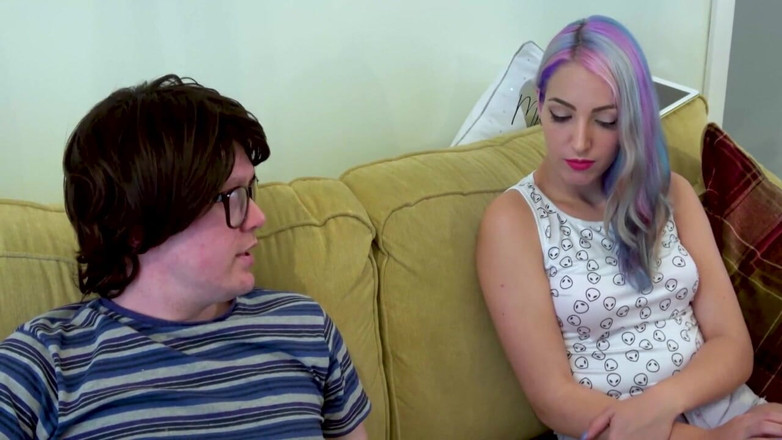 Nerd Pervert: Liz Rainbow - Sání průletu