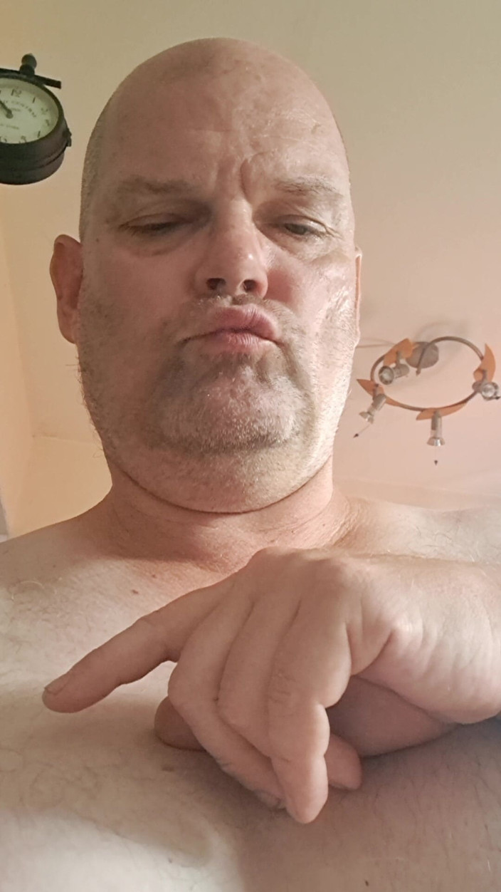 Fickspecht: Will the Slut Become a Whore?