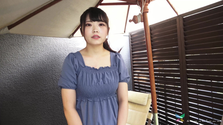 Tenshigao: Asami Wakana Adalah Suri rumah yang berpakaian kostum mengongkek penghantar