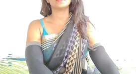 Sexe avec une prof indienne, Sarika, étudiante indienne sexy, fume chez elle avec son élève