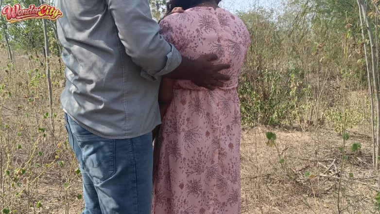 Pushpa studio: 屋外ジャングルの熱いミルクの胸