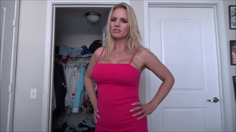 Alex Adams: Sneaking Into Bed with Step Mom - Rachael Cavalli - Momcomesfirst - Alex...