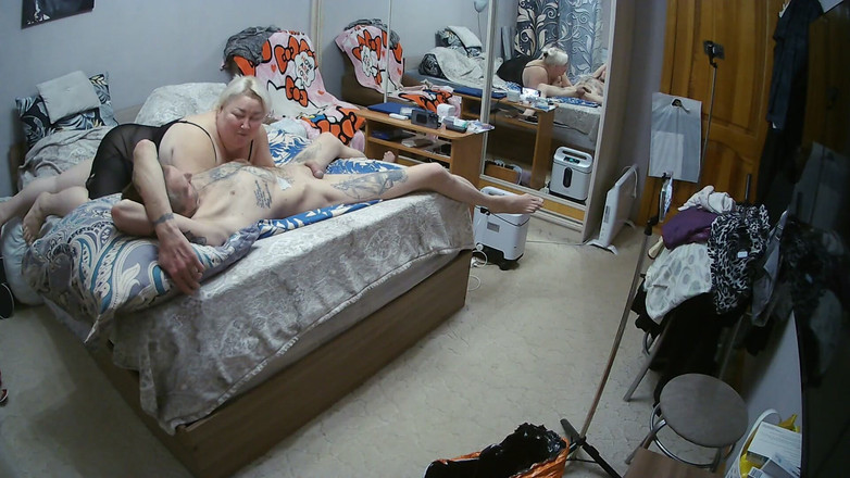 Zona901: 자지에서 흘러나오는 여친과 핫한 두꺼운 정액으로 오럴 섹스