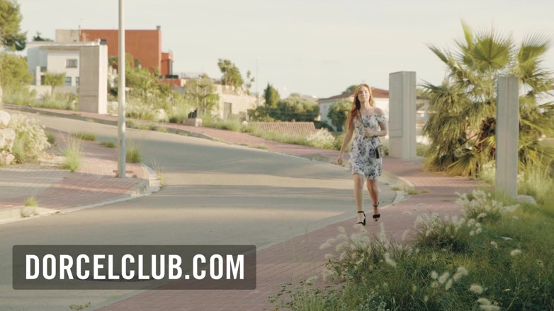 Dorcel Club: Jia Lissa and Lucy Heart have a bit of fun