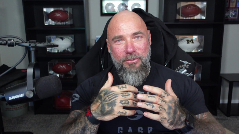 Raw and Uncensored with Masculine Jason: Jak si budovat sebeúctu a sebehodnocení