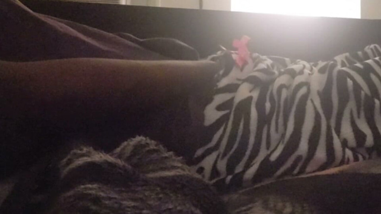 Rose gold: Playing with My Tight Pussy
