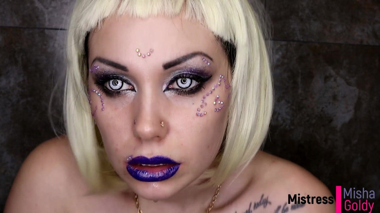 Goddess Misha Goldy: Giantess seni canlı canlı yemeden önce salya akıtıyor ve boşalıyor