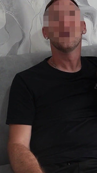 Ho scopato la sua casalinga traditrice