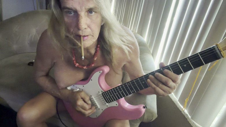 Lizzy Yum: Lizzyyum SD, juillet 2026, guitare électrique, transsexuelle, musique complète, dvd, partie 1