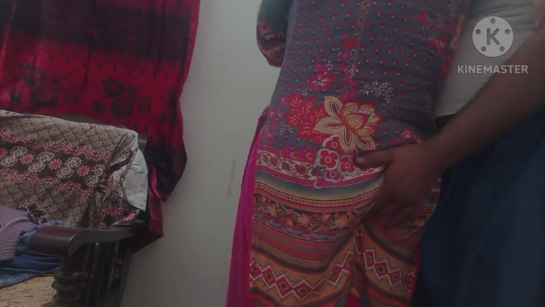 Lubnawife: Video lengkap dengan audio bahasa india versi full hd