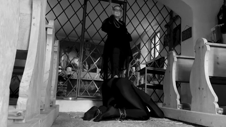 Mistress April: Domina herrin april - das geständnis