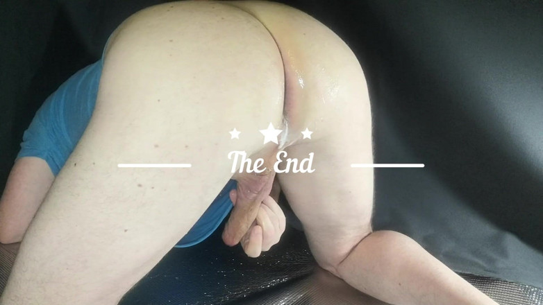 KinkyFamily: Femdom. Köle götüne ayak yumruk sokma. Sahibe boşalana kadar köleyi...