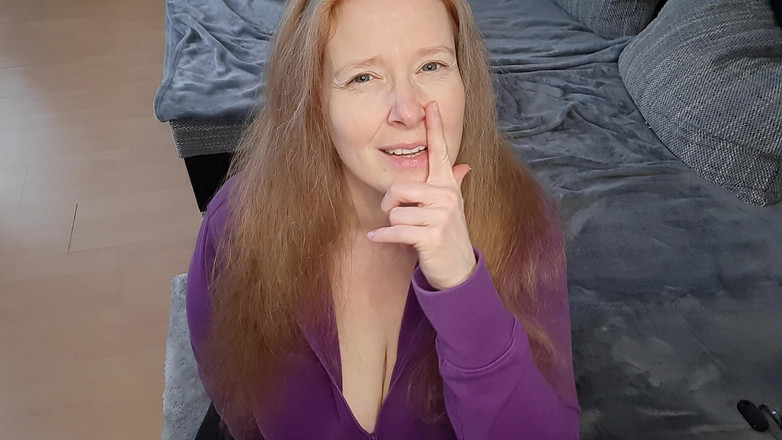 Curly_Dreams: チンポを手で動かして、私の顔にクリームを吹きかけて