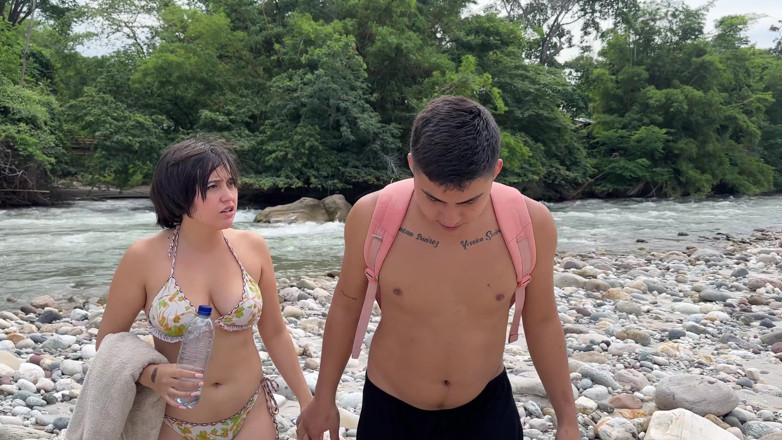 ManuelaAlvarez: Saya berkongkek di luar dengan teman lelaki saya selepas kita...