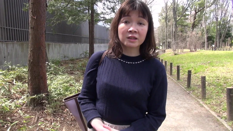 MBM3988: Krs016 Mr. Late Blooming MILF. Don't You Want to See...