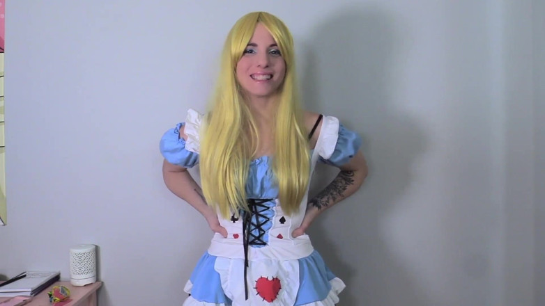 Quinn brooks: Poor Alice Glitches Out