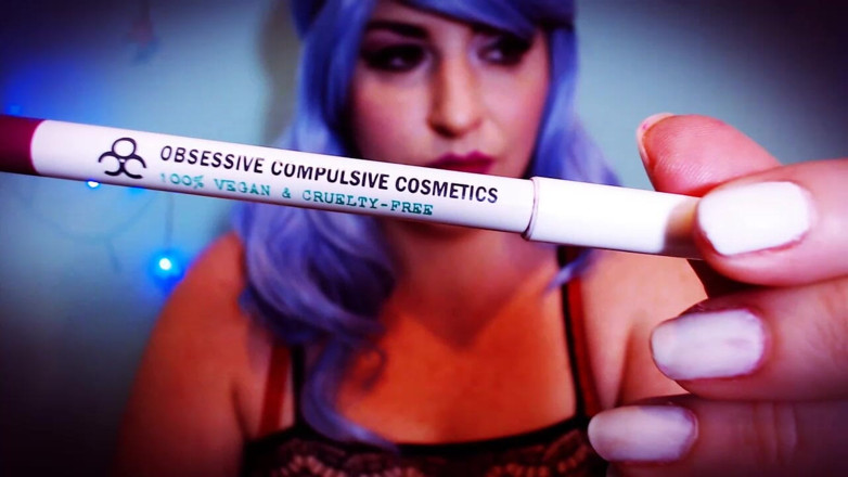 goddessjoules: Obsesia buzelor