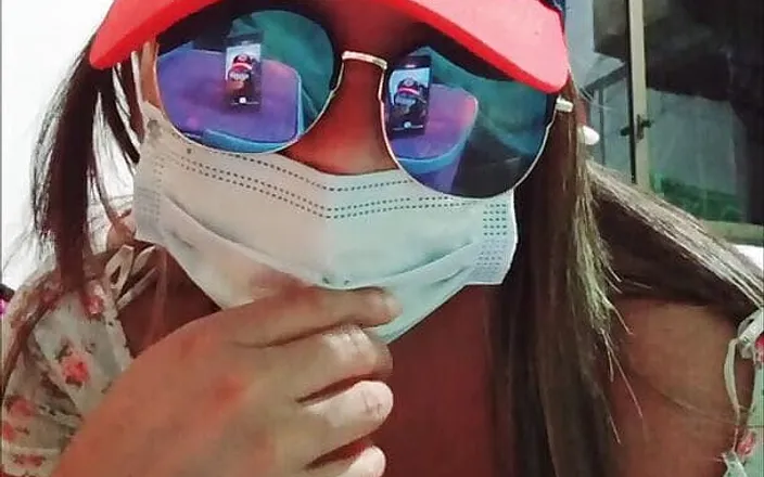 Martin13: Sesso fatto in casa, la giovane donna gotica esegue un...