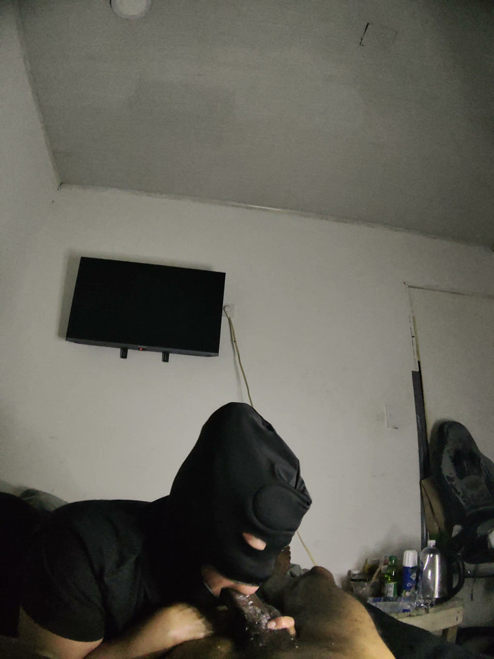 Cum-lobian dickdrainers: Garganta champán, máscara negra 4