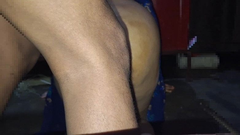 Wifeee: Une femme sexy en costume salwar se fait baiser par...