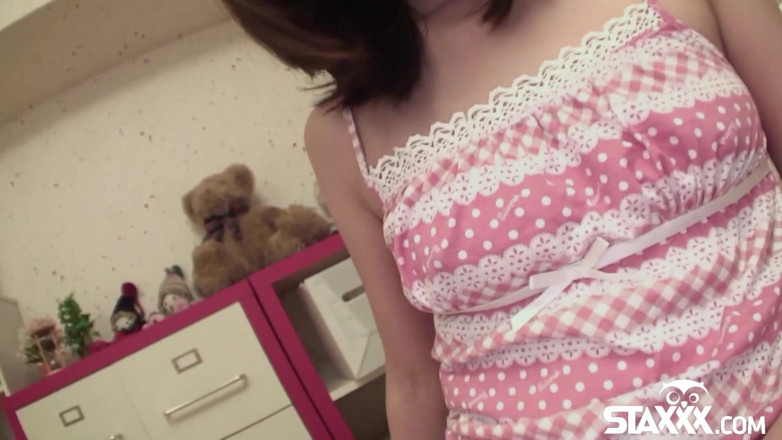 Staxxx: Asian teen masturbates in her bedroom with a new toy