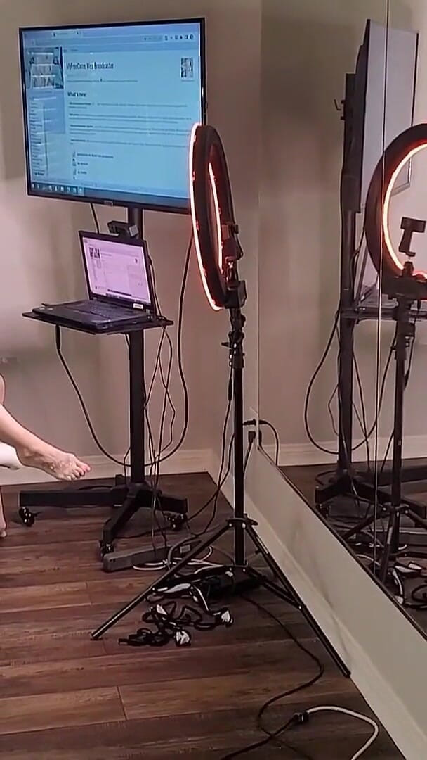 Mutual Cum with Huney After Her Live Cam Show (Danielle Renae)