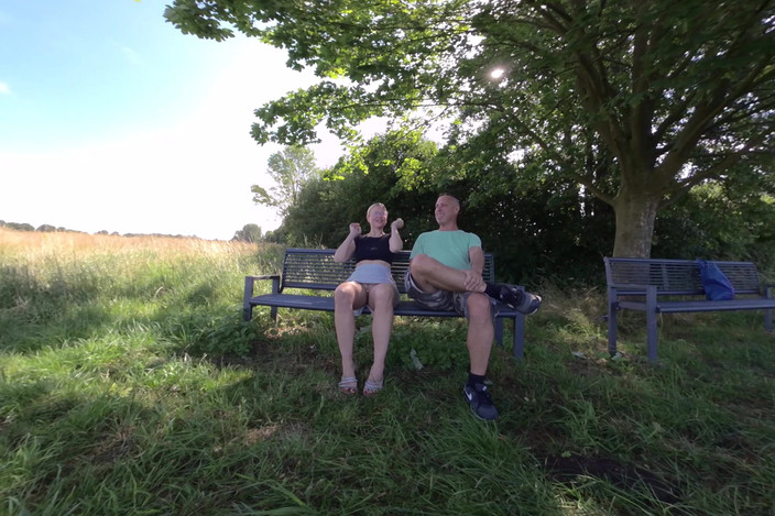 BlondeHexe VR: Berambut perang terangsang mendapat fucked awam oleh orang yang tidak...