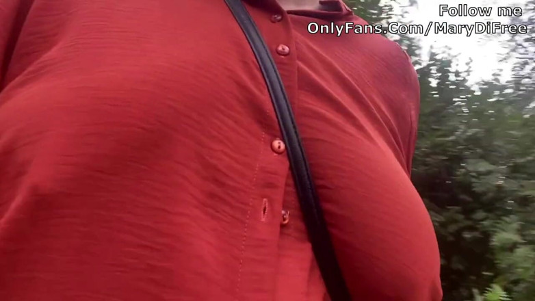 Mary Di: Risky outdoor squirting masturbation