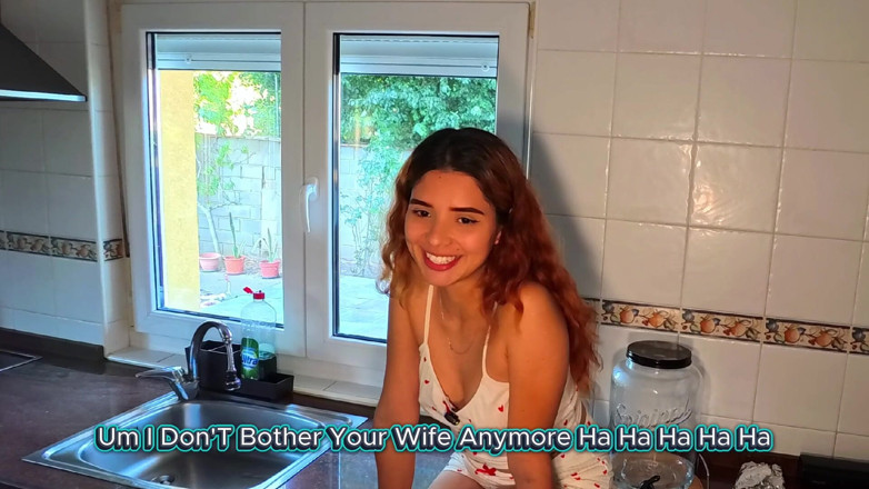 Passionsecret07: Nejlepší kamarádka mi dává footjob, který mi dělá tvrdého ptáka...