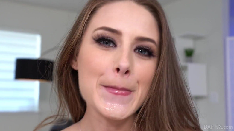 Dark X: Darkx - sexy brunette Kyler Quinn hunkert naar grote zwarte lul