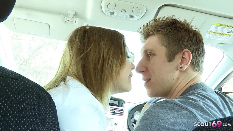 Full porn collection: Худенькую тинку Jessie застукали тайно на свидании с бойфрендом лучшего друга