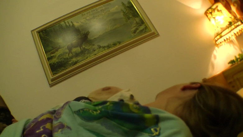 German Fuck Movie: Styvmamma Heidi stötte på betet